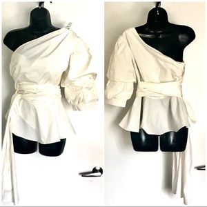 YOUNG 17  ❤️ ONE SHOULDER WRAP BLOUSE